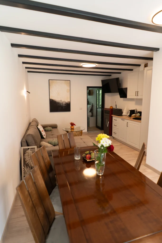 Cabana din pădure la Ikabane Resort - refugiu romantic forestier în Văratec, Neamț