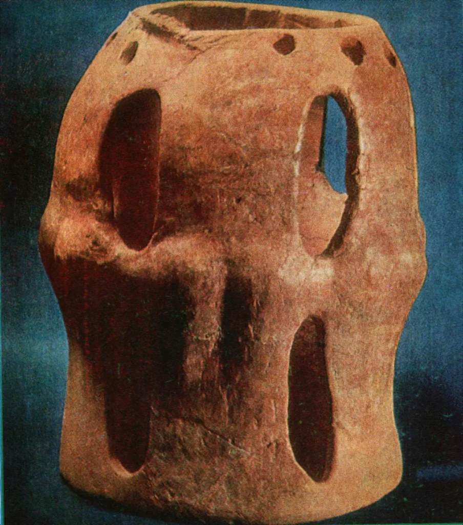 Muzeul de Artă Eneolitică Cucuteni lângă Ikabane Resort